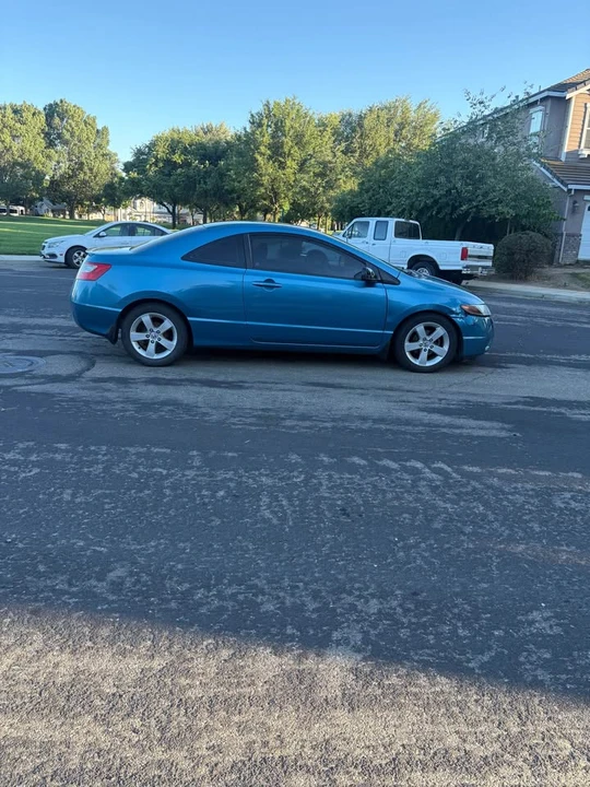 2008 Honda Civic 8th Gen - Image 4 of 8