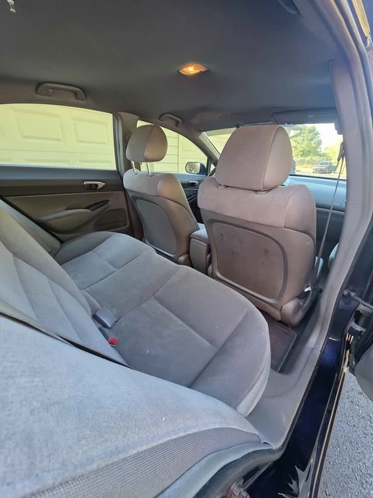 2008 Honda Civic 8th Gen - Image 7 of 8