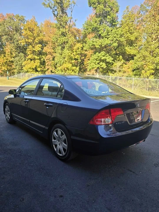 2008 Honda Civic 8th Gen - Image 2 of 8