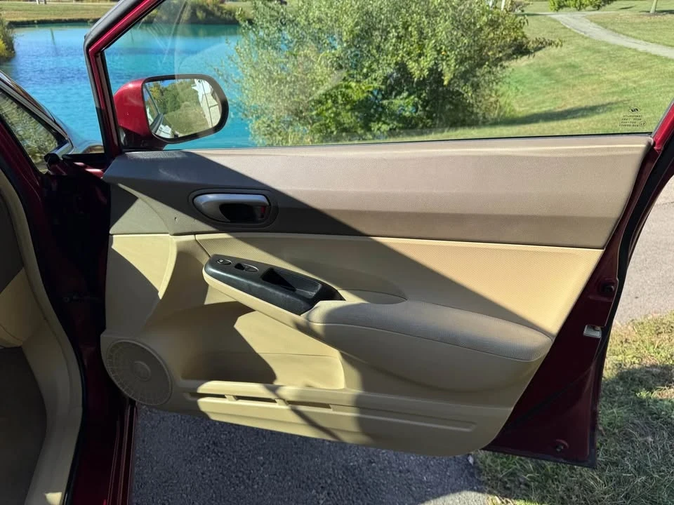 2008 Honda Civic 8th Gen - Image 17 of 18
