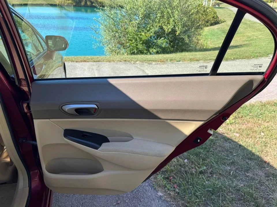 2008 Honda Civic 8th Gen - Image 15 of 18