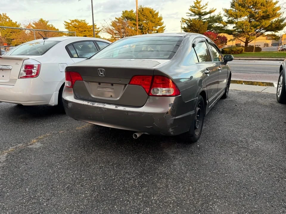 2008 Honda Civic 8th Gen - Image 3 of 4