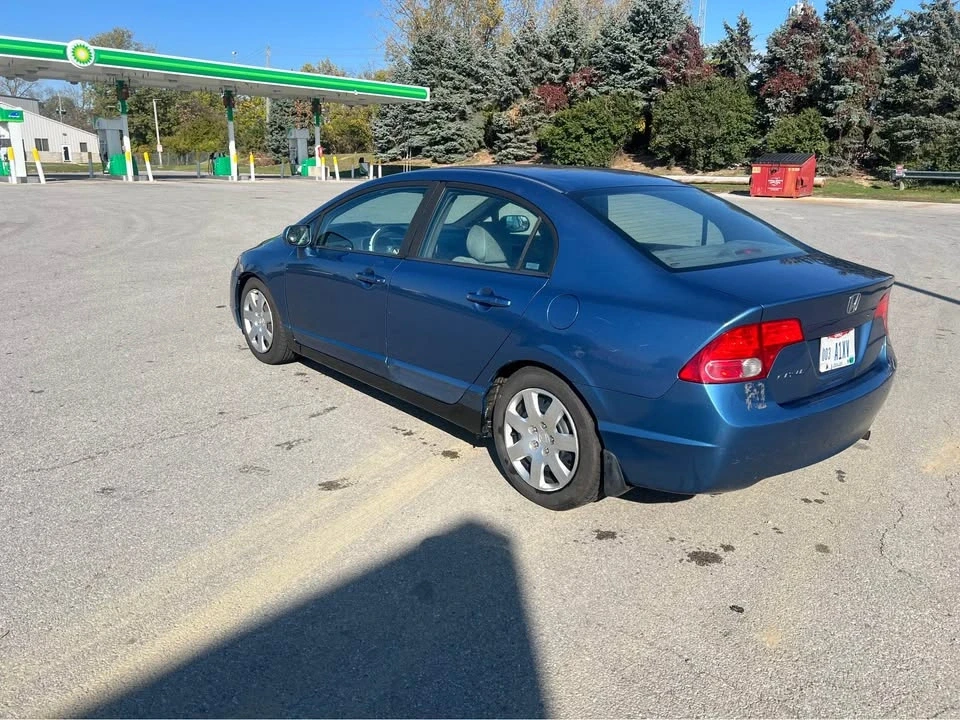 2008 Honda Civic 8th Gen - Image 4 of 6