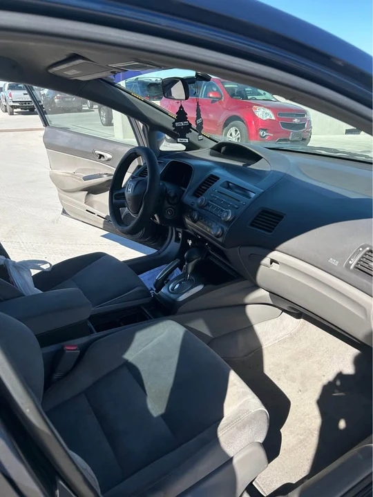 2008 Honda Civic 8th Gen - Image 7 of 11