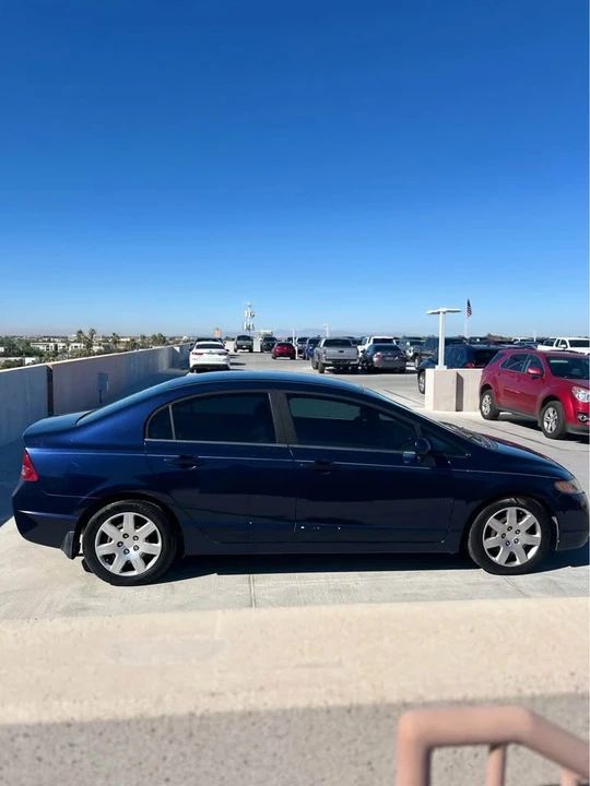 2008 Honda Civic 8th Gen - Image 2 of 11