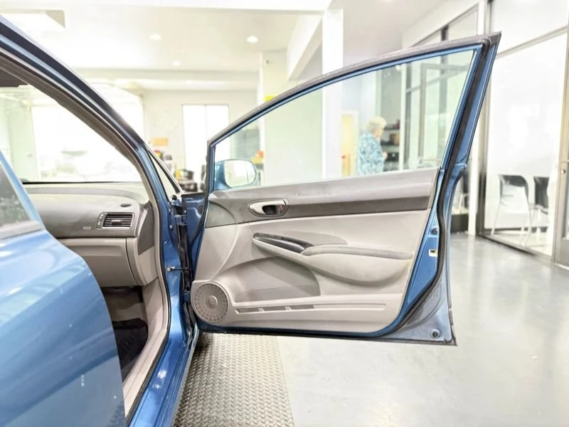 2008 Honda Civic 8th Gen - Image 13 of 17