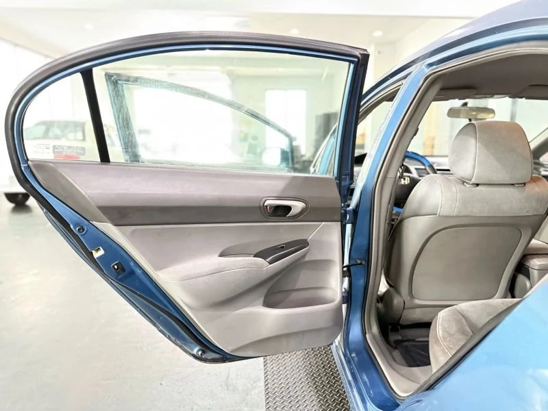 2008 Honda Civic 8th Gen - Image 12 of 17