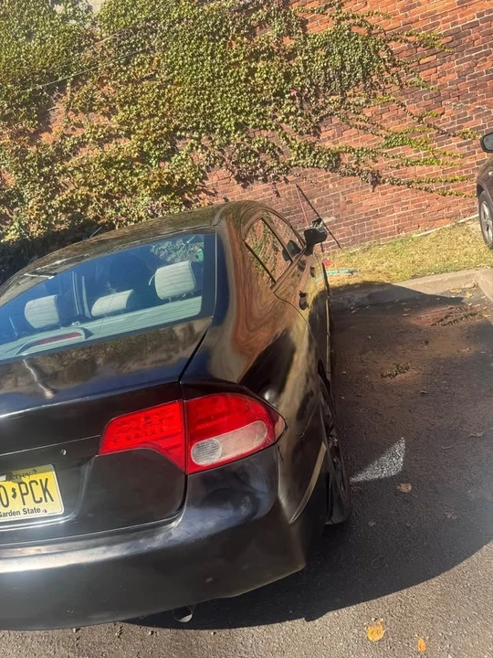 2008 Honda Civic 8th Gen - Image 3 of 4