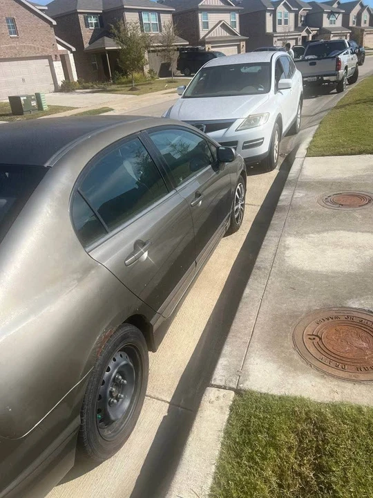 2008 Honda Civic 8th Gen - Image 2 of 11