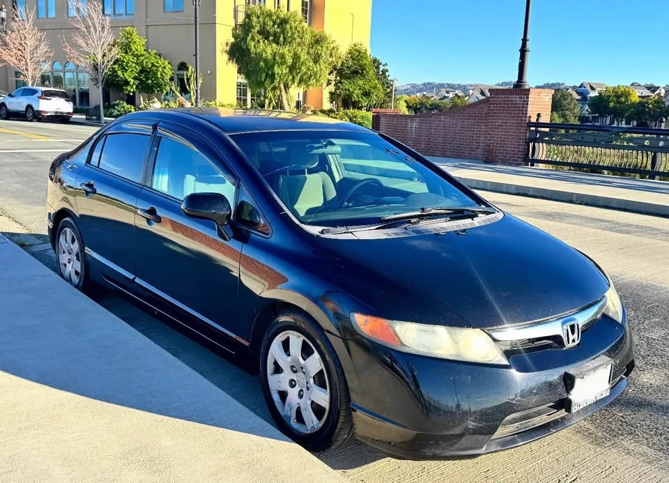 2008 Honda Civic 8th Gen - Image 4 of 12