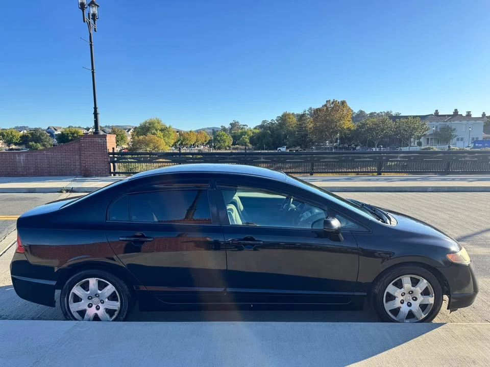 2008 Honda Civic 8th Gen - Image 7 of 12