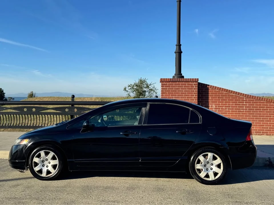 2008 Honda Civic 8th Gen - Image 6 of 12