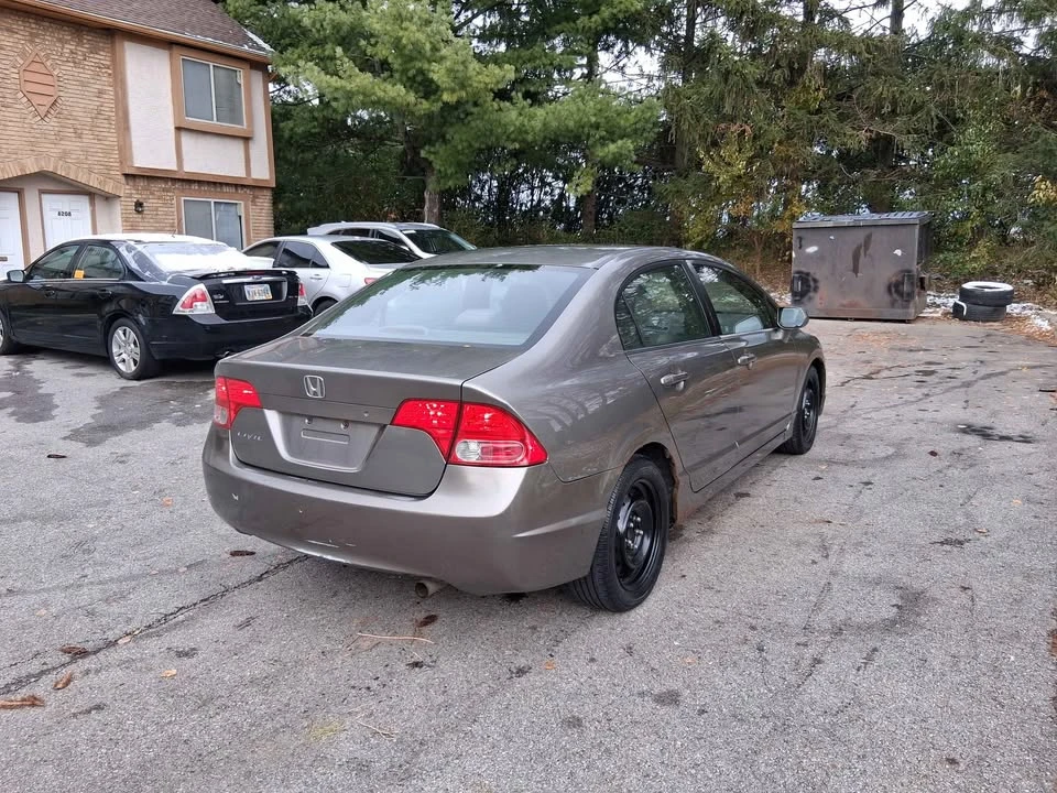 2008 Honda Civic 8th Gen - Image 6 of 18
