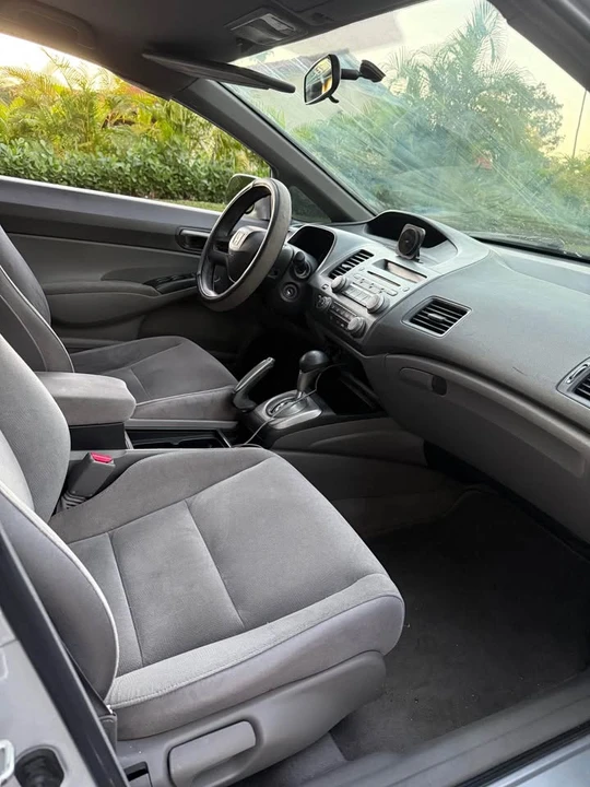 2008 Honda Civic 8th Gen - Image 6 of 9