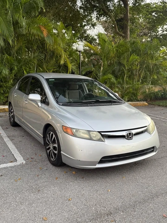 2008 Honda Civic 8th Gen - Image 2 of 9