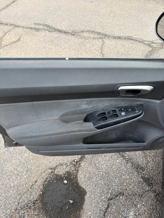 2008 Honda Civic 8th Gen - Image 5 of 10