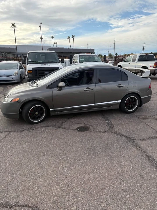 2008 Honda Civic 8th Gen - Image 2 of 10