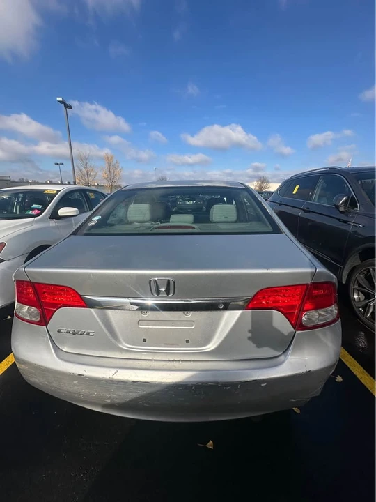 2008 Honda Civic 8th Gen - Image 7 of 9