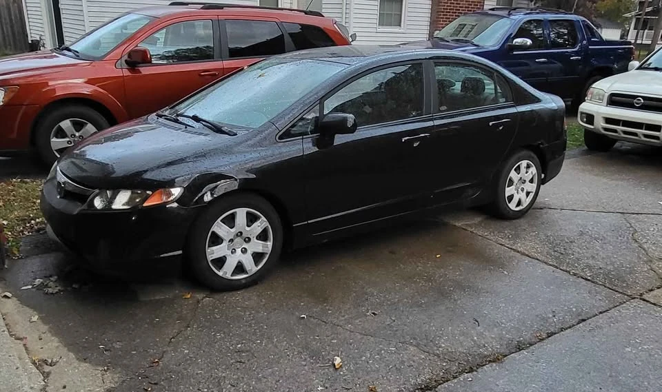 2008 Honda Civic 8th Gen - Image 2 of 8
