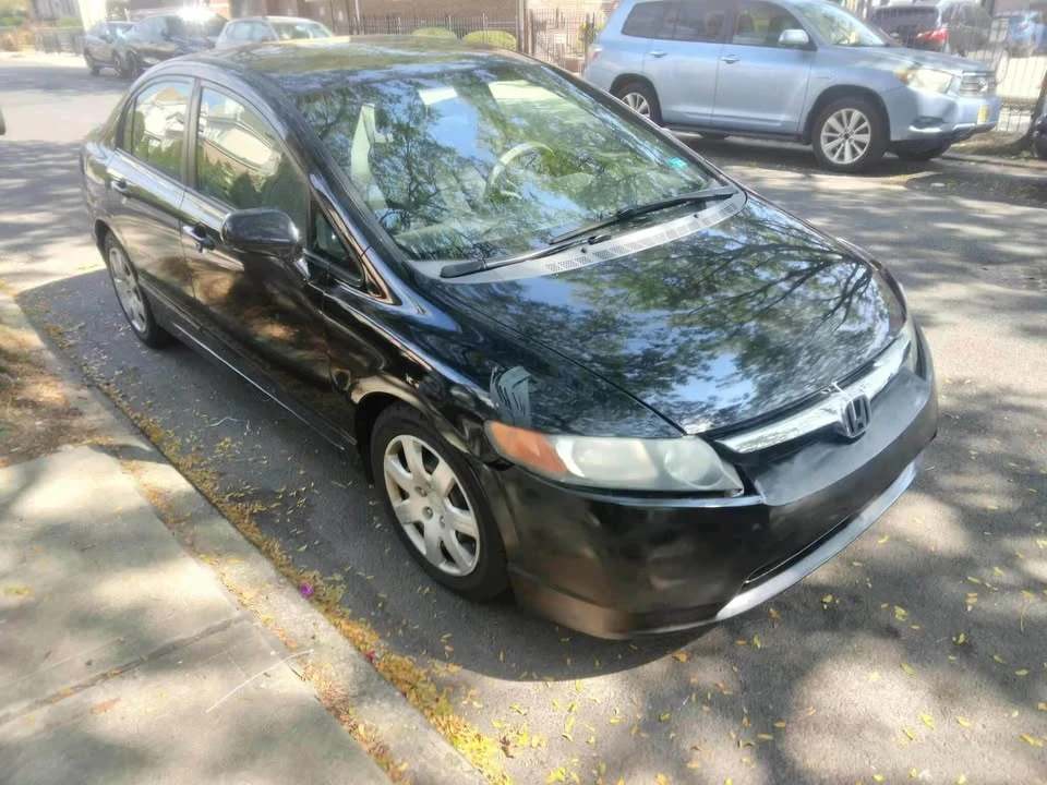 2008 Honda Civic 8th Gen - Image 2 of 7