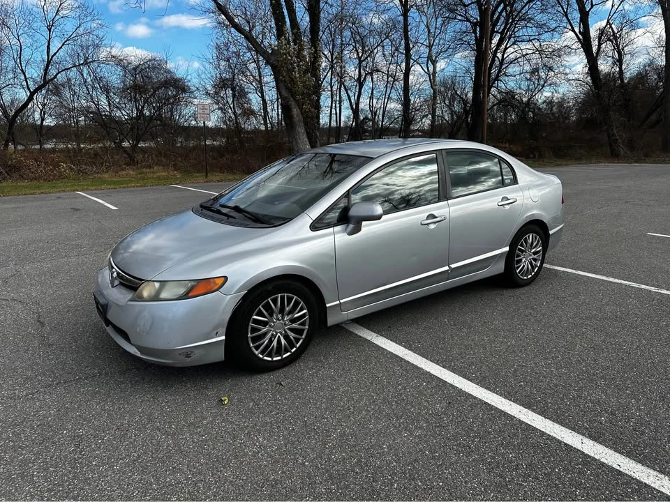 2008 Honda Civic 8th Gen - Image 2 of 17