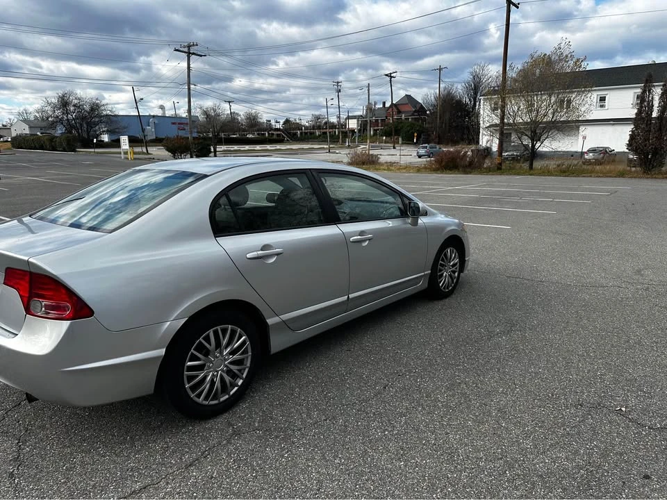 2008 Honda Civic 8th Gen - Image 7 of 17