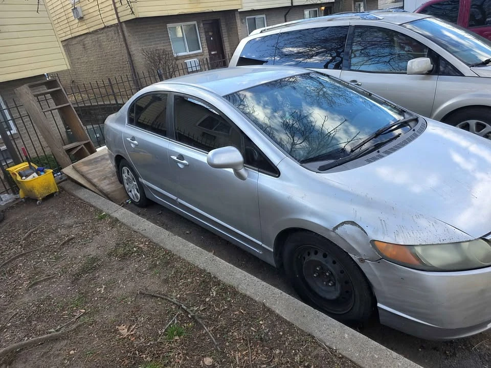 2008 Honda Civic 8th Gen - Image 3 of 6