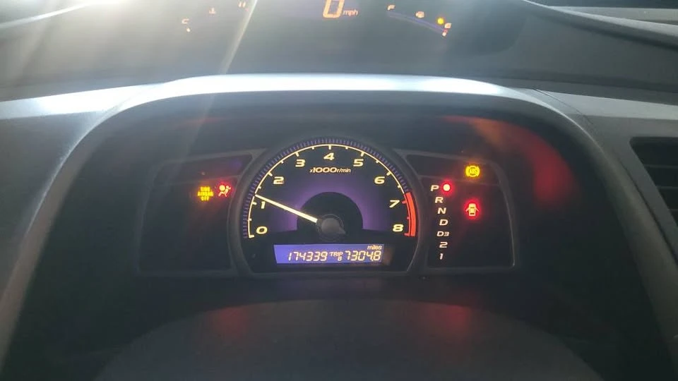 2008 Honda Civic 8th Gen - Image 10 of 13
