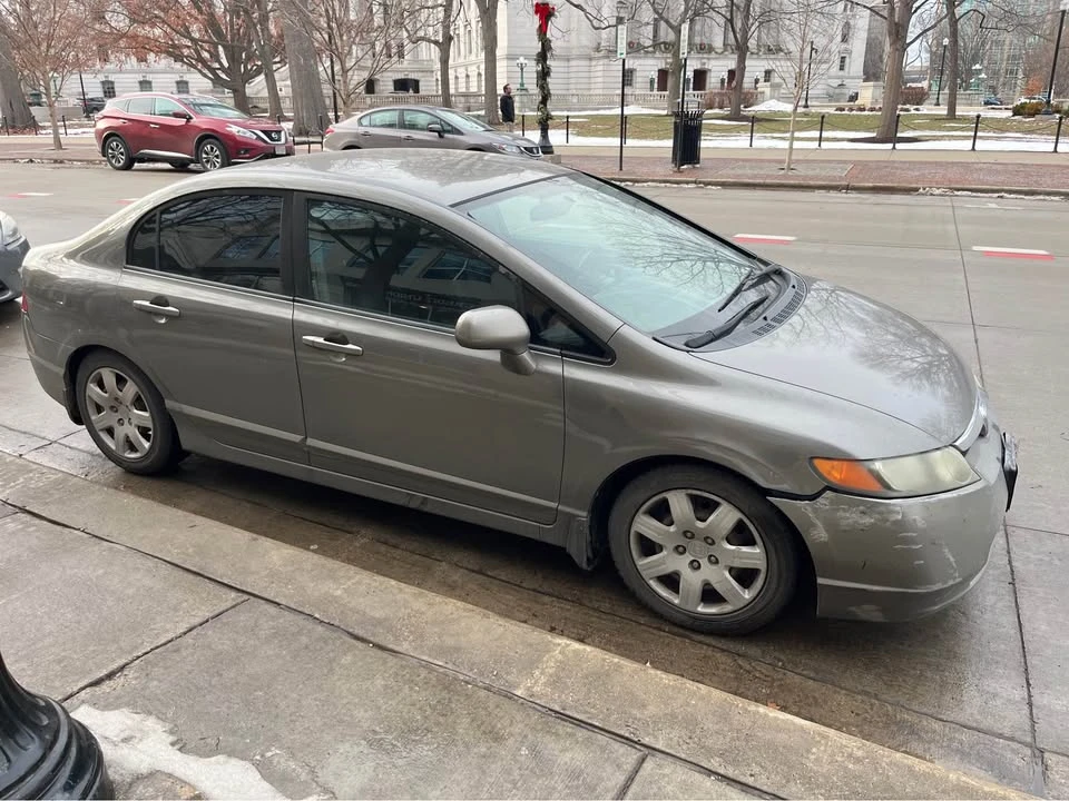 2008 Honda Civic 8th Gen - Image 3 of 10