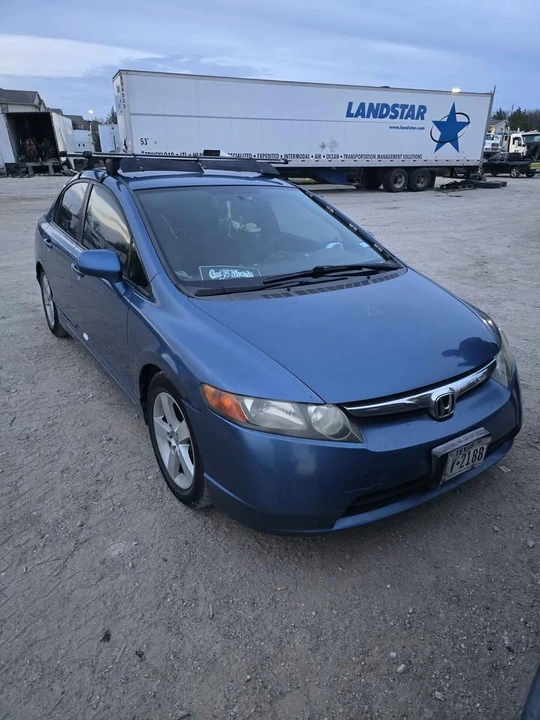 2008 Honda Civic 8th Gen - Image 2 of 2