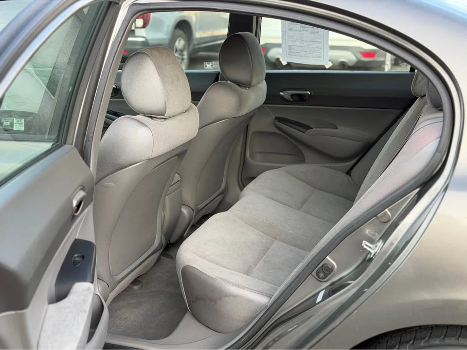 2008 Honda Civic 8th Gen - Image 8 of 17