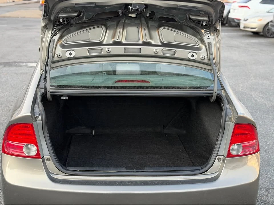 2008 Honda Civic 8th Gen - Image 14 of 17