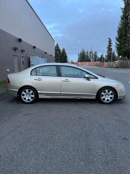 2008 Honda Civic 8th Gen - Image 4 of 20