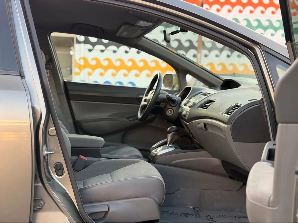 2008 Honda Civic 8th Gen - Image 10 of 17