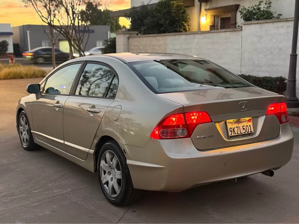 2008 Honda Civic 8th Gen - Image 4 of 7