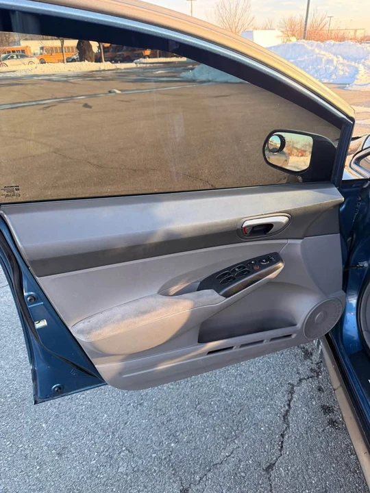 2008 Honda Civic 8th Gen - Image 12 of 17