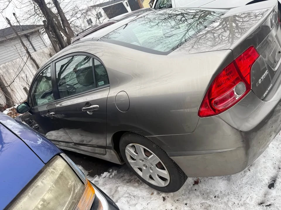 2008 Honda Civic 8th Gen - Image 3 of 8