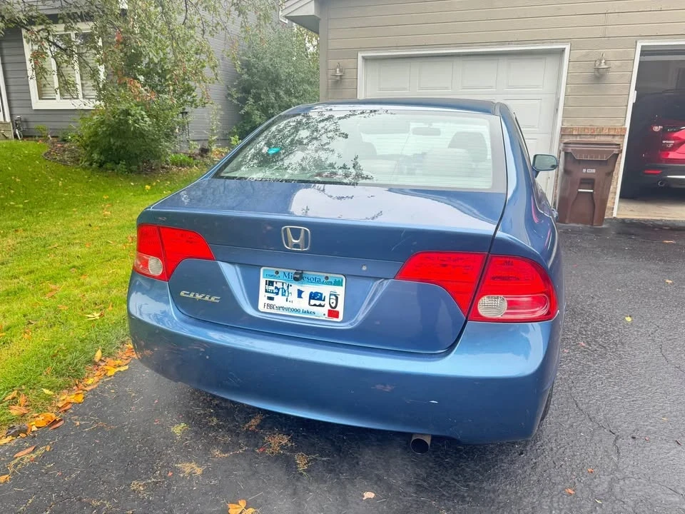 2008 Honda Civic 8th Gen - Image 2 of 16