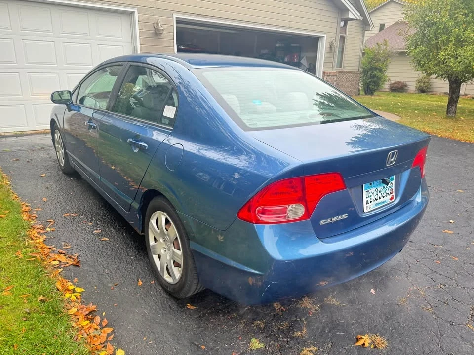2008 Honda Civic 8th Gen - Image 3 of 16