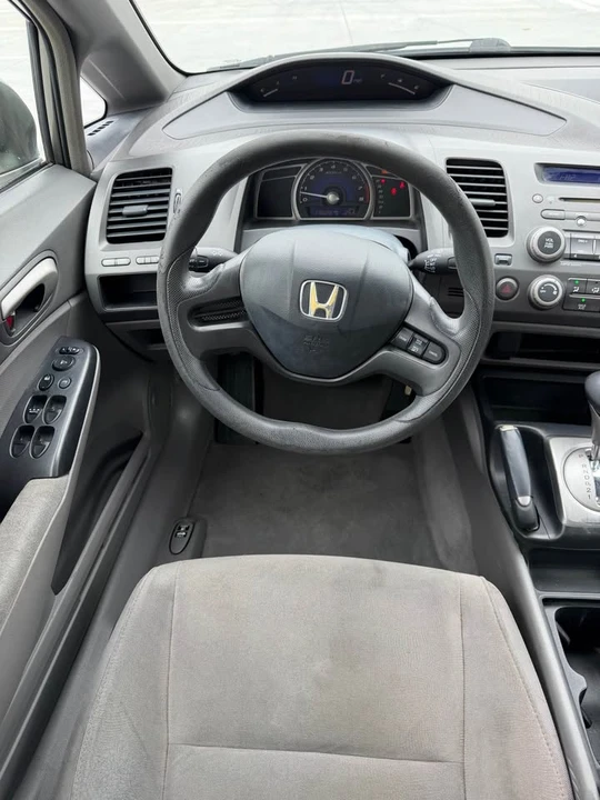 2008 Honda Civic 8th Gen - Image 16 of 20