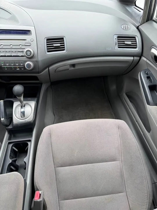 2008 Honda Civic 8th Gen - Image 18 of 20