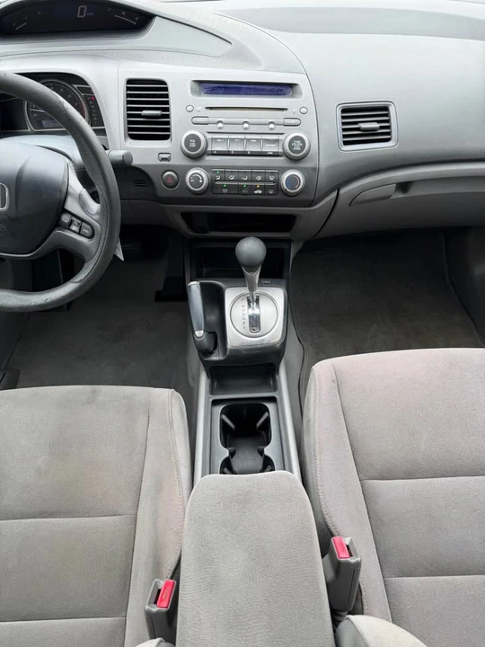 2008 Honda Civic 8th Gen - Image 17 of 20