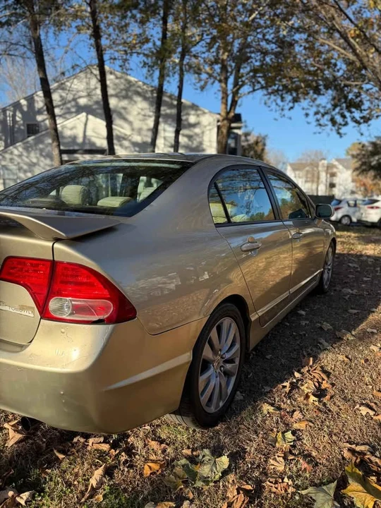 2008 Honda Civic 8th Gen - Image 3 of 7