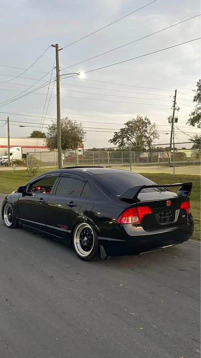 2008 Honda Civic 8th Gen - Image 2 of 8