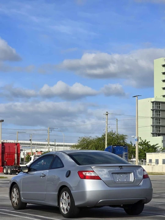 2008 Honda Civic 8th Gen - Image 8 of 13