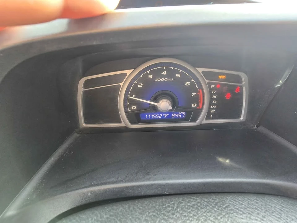 2008 Honda Civic 8th Gen - Image 11 of 13