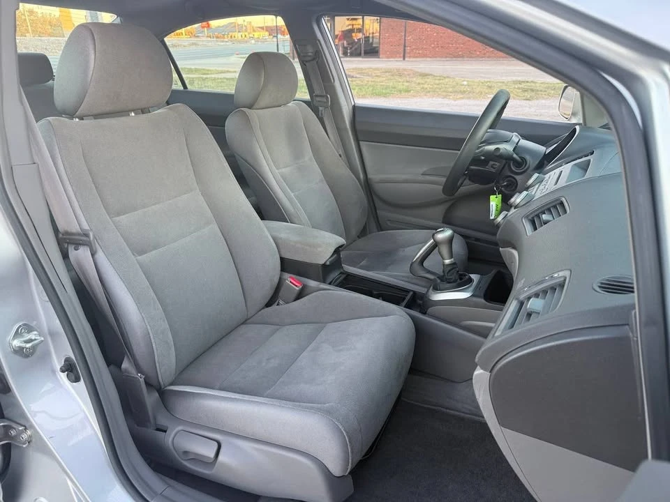 2008 Honda Civic 8th Gen - Image 10 of 15