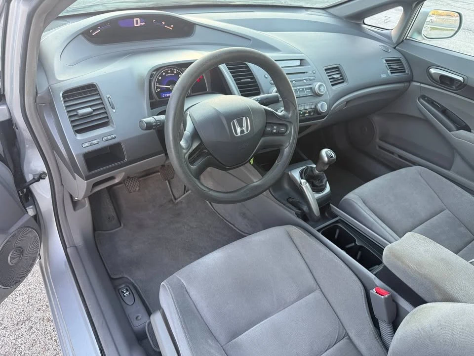 2008 Honda Civic 8th Gen - Image 8 of 15