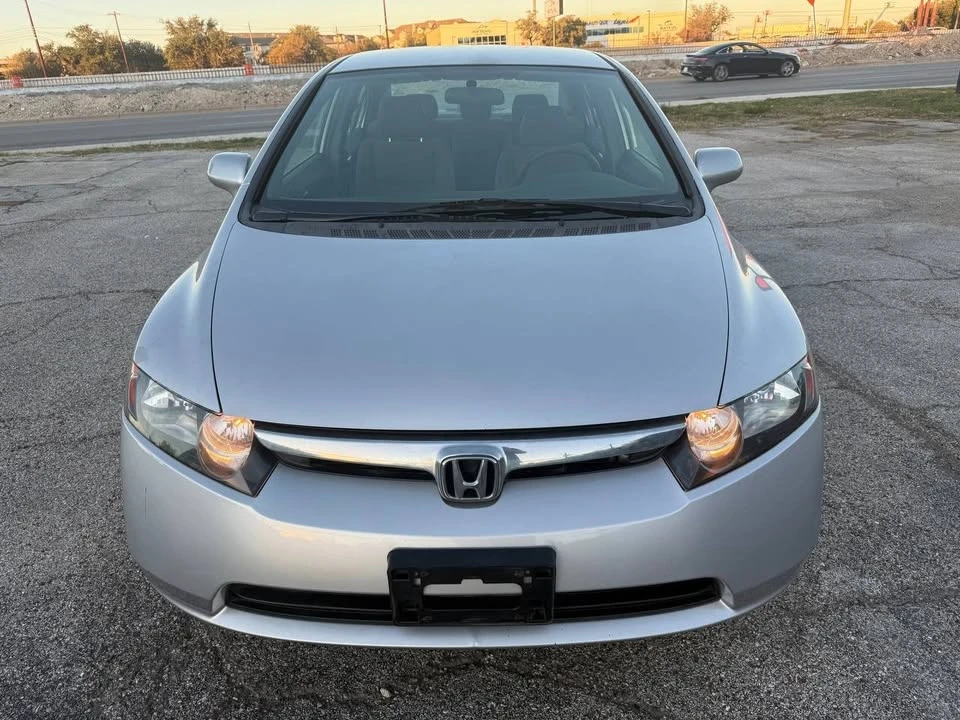 2008 Honda Civic 8th Gen - Image 2 of 15