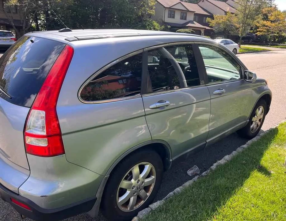 2008 Honda CR-V 3rd Gen - Image 3 of 5